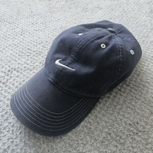 Vintage NIKE Navy Ballcap with White Swoosh 100% Cotton Silver Tag